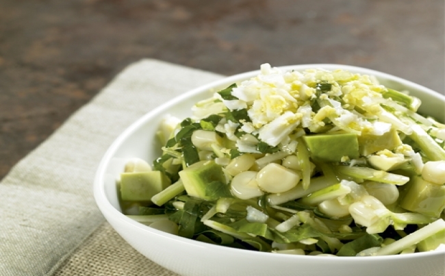Ensalada de espinaca, caigua y palta